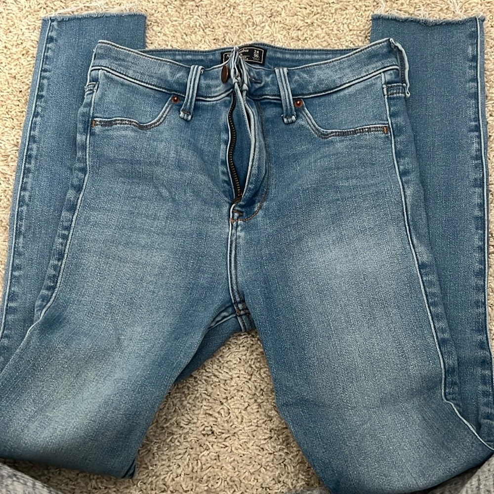 jeans